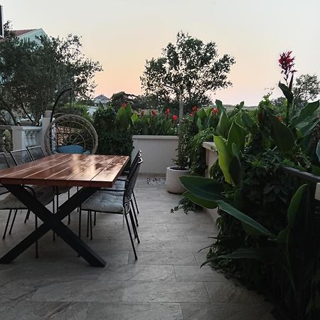 Seaview Holiday Apartments, Ventura Нін Екстер'єр фото