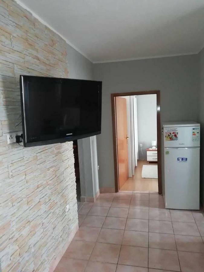 Seaview Holiday Apartments, Ventura Нін Екстер'єр фото